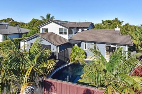Photo of property in 12 Tuakura Way, The Gardens, Auckland, 2105