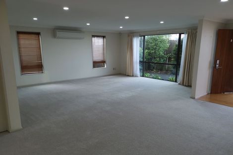 Photo of property in 10 Tekapo Rise, Fairview Heights, Auckland, 0632