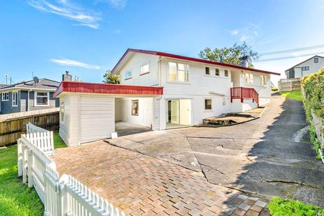 Photo of property in 56 Bolton Street, Blockhouse Bay, Auckland, 0600