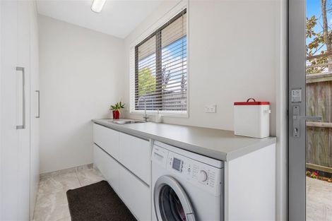 Photo of property in 4 Lime Tree Lane, Harewood, Christchurch, 8051