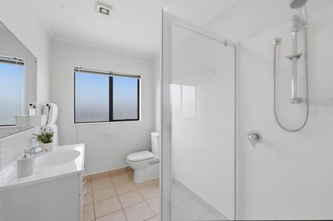 Photo of property in 35 Peninsula Road, Mangere, Auckland, 2022