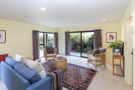 Photo of property in 21 Dunrobin Place, Avonhead, Christchurch, 8042