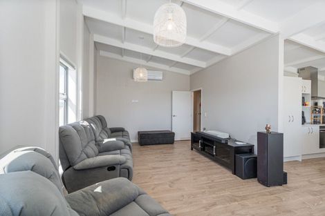 Photo of property in 8 Ngaroma Crescent, Whitianga, 3510