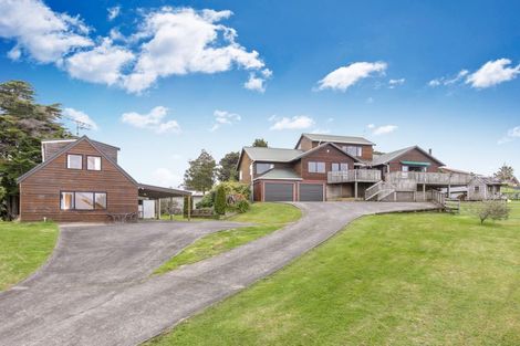 Photo of property in 2 Laingfield Terrace, Laingholm, Auckland, 0604