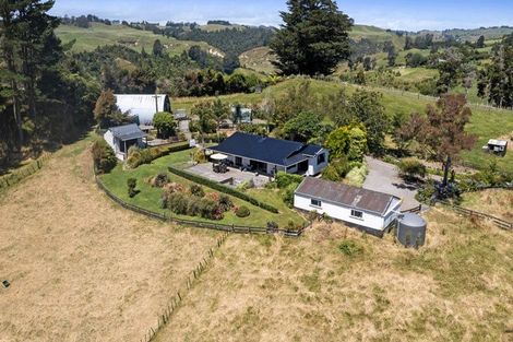 Photo of property in 543 Mataro Road, Onaero, Urenui, 4375