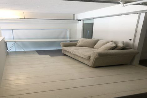 Photo of property in Stadium Garden Flats, 110/107 Thorndon Quay, Pipitea, Wellington, 6011