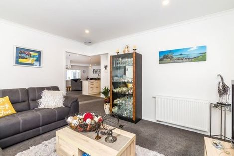 Photo of property in 2 Huka Heights Drive, Rangatira Park, Taupo, 3330