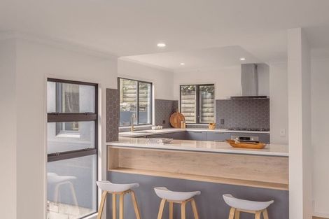 Photo of property in 13 Lookaway Place, Huntsbury, Christchurch, 8022