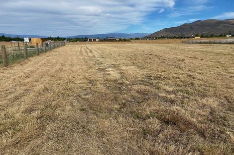 Photo of property in 1 Tussock Crescent, Twizel, 7901