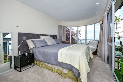 Photo of property in 220b Mount Pleasant Road, Mount Pleasant, Christchurch, 8081