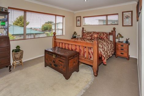Photo of property in 59b Puriri Road, Pukekohe, 2120