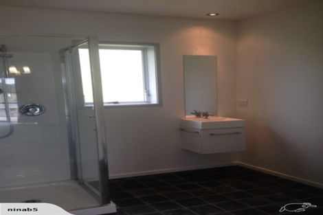 Photo of property in 100a Downer Access Road, Kaukapakapa, 0873