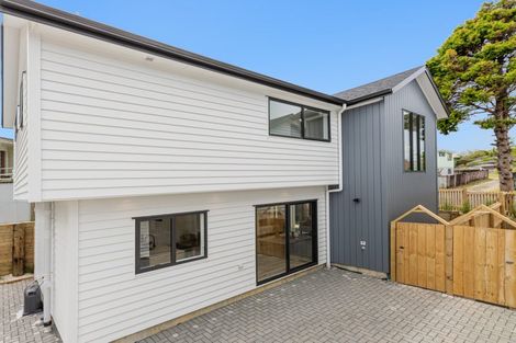 Photo of property in 150b Moire Road, West Harbour, Auckland, 0618