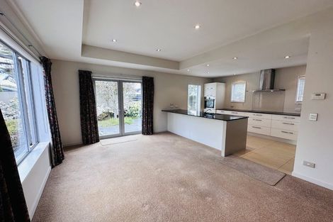 Photo of property in 70 Jeffreys Road, Fendalton, Christchurch, 8052