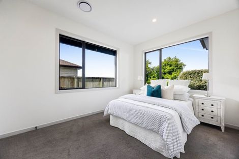 Photo of property in 32 Grut Greens, Silverdale, 0932