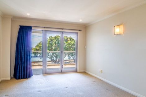 Photo of property in White Isle Apartments, 8/23 Quay Street, Whakatane, 3120