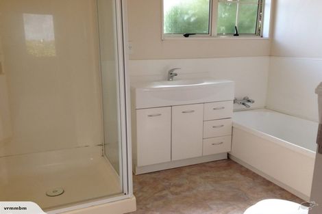 Photo of property in 1/193 Eskdale Road, Birkenhead, Auckland, 0626