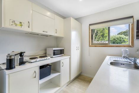 Photo of property in 61 Ladies Mile, Manly, Whangaparaoa, 0930