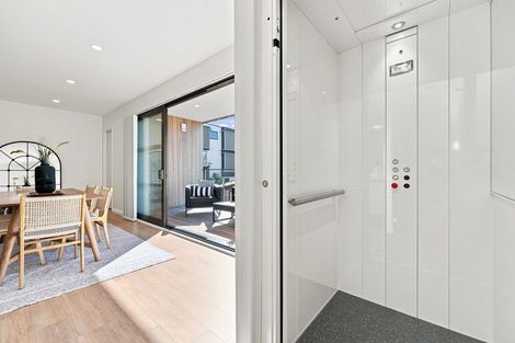 Photo of property in 25c Lomond Street, Takapuna, Auckland, 0622