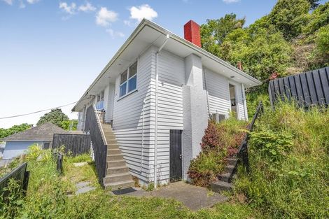 Photo of property in 113a Newlands Road, Newlands, Wellington, 6037