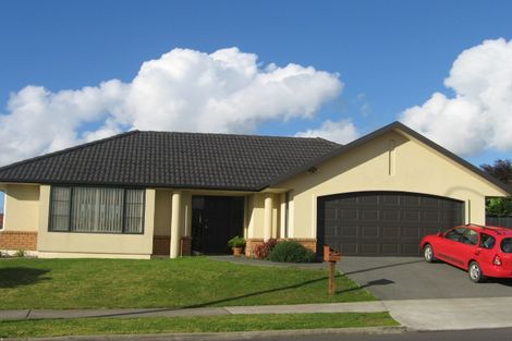 Photo of property in 14 Redcastle Drive, East Tamaki, Auckland, 2013