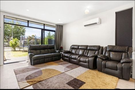 Photo of property in 83 Walters Road, Papakura, Takanini, 2110