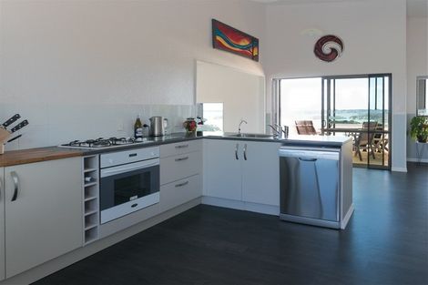 Photo of property in 2 Arabella Road, Opua, 0200