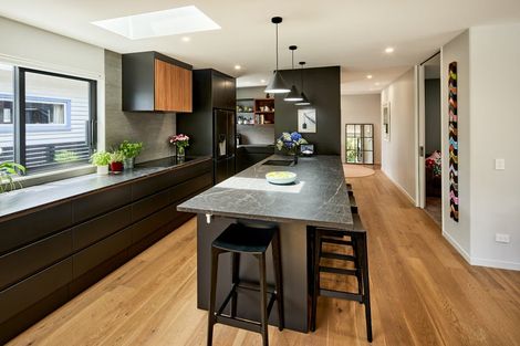 Photo of property in 25b Standen Street, Karori, Wellington, 6012