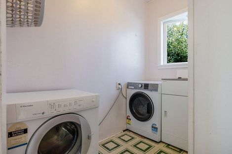 Photo of property in 43 Birmingham Street, Takaro, Palmerston North, 4412