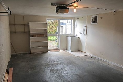 Photo of property in 2/44 Aviemore Drive, Highland Park, Auckland, 2010