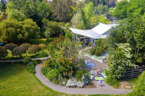 Photo of property in 255 Mapara Road, Acacia Bay, Taupo, 3385