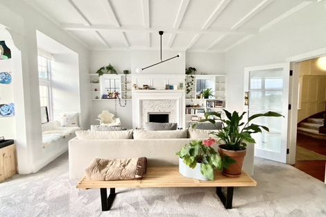 Photo of property in 46a The Crescent, Roseneath, Wellington, 6011