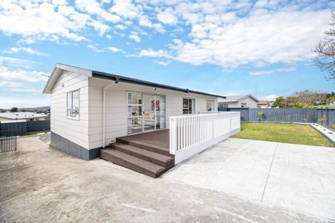 Photo of property in 122 Boundary Road, Clover Park, Auckland, 2019