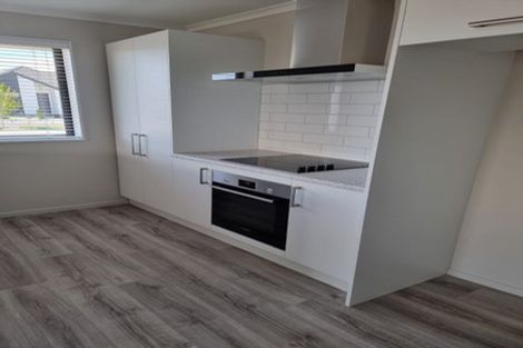 Photo of property in 2 Cabbage Close, Halswell, Christchurch, 8025