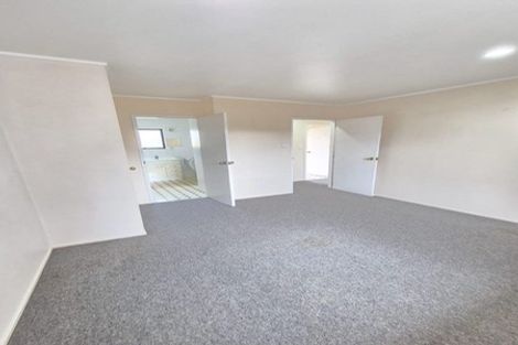 Photo of property in 6a Blacklock Avenue, Henderson, Auckland, 0612