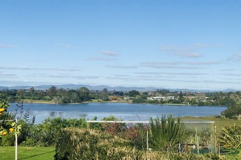 Photo of property in 37 Bert Wall Drive, Omokoroa, 3114