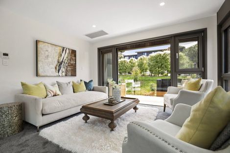 Photo of property in 48a Peter Terrace, Castor Bay, Auckland, 0620