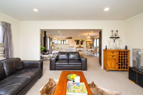 Photo of property in 2 Hanna Place, Havelock North, 4130