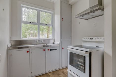 Photo of property in 3/288 College Street, West End, Palmerston North, 4410