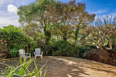 Photo of property in 9 Glendavar Street, Berhampore, Wellington, 6023