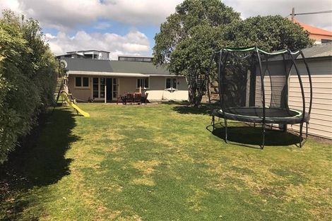 Photo of property in 72 Ruakaka Beach Road, Ruakaka, 0116