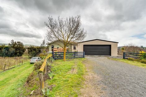 Photo of property in 977 Puketapu Road, Puketapu, Napier, 4182
