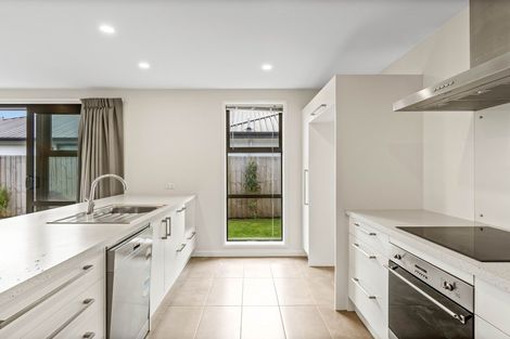 Photo of property in 33 Robert Duncan Road, Belfast, Christchurch, 8051