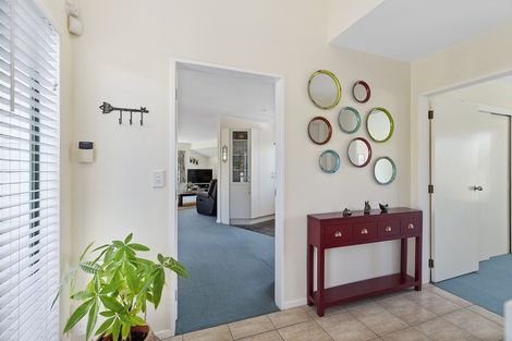 Photo of property in 106a Tauhinu Road, Miramar, Wellington, 6022