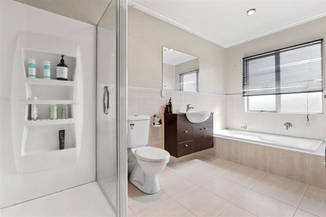 Photo of property in 119 Baverstock Road, Flat Bush, Auckland, 2016