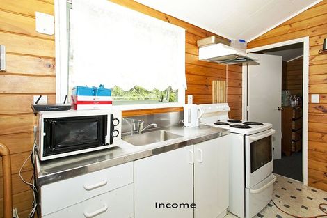 Photo of property in 30 Leaver Place, Weymouth, Auckland, 2103