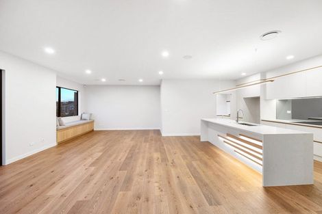 Photo of property in 15 Kumukumu Road, Long Bay, Auckland, 0630