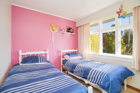 Photo of property in 37 Papatotara Road, Tuatapere, 9620