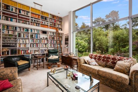 Photo of property in 82 Blue Mountains Road, Pinehaven, Upper Hutt, 5019