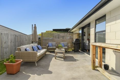 Photo of property in 8 Antrim Glade, Welcome Bay, Tauranga, 3175